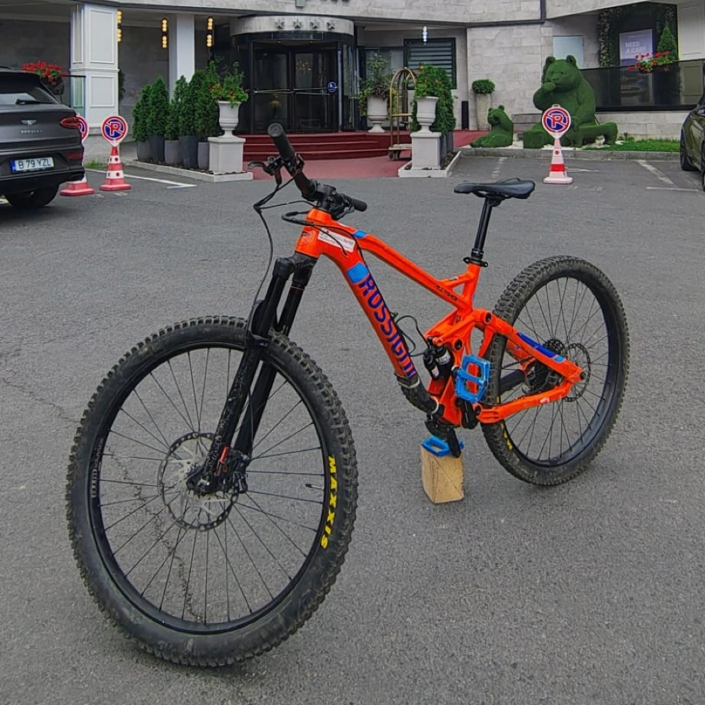 Enduro (1).jpg